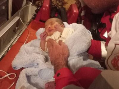 نجات جان نوزاد ۱۰ روزه در بستان‌آباد با اقدام فوری نجاتگران هلال‌احمر