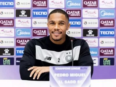 مدافع السد: تراکتور قوی است، اما برای سه امتیاز خانگی می‌جنگد