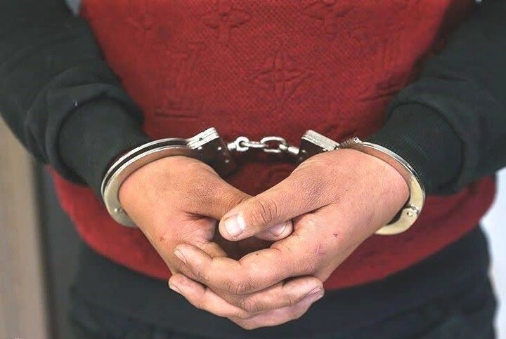 شرور سابقه دار و مزاحم خیابانی توسط پلیس آذرشهر دستگیر شد