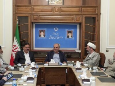 استاندار آذربایجان شرقی: قدردان حمایت ویژه دفتر آیت‌الله سیستانی از آسیب‌دیدگان جنگ هستیم