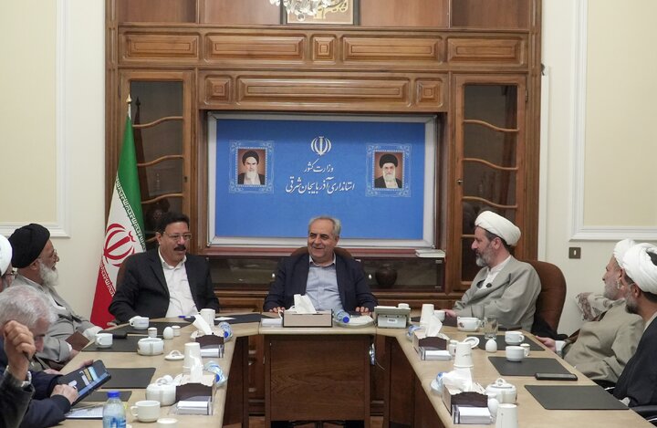 استاندار آذربایجان شرقی: قدردان حمایت ویژه دفتر آیتالله سیستانی از آسیبدیدگان جنگ هستیم