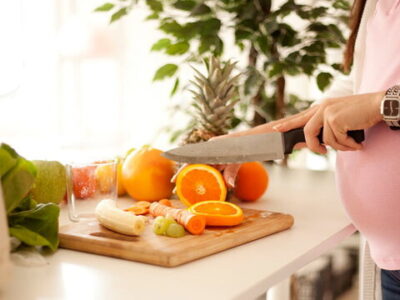 متخصص تغذیه: مصرف بی‌رویه مکمل‌های غیرضروری سلامت مادر و جنین را به خطر می‌اندازد
