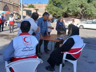 ارایه خدمات رایگان پزشکی هلال احمر در مراغه