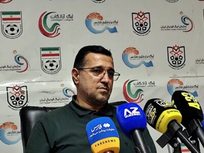 هیچ دولت مردی و فرد سیاسی نمی تواند در امورات فوتبال دخالت کند