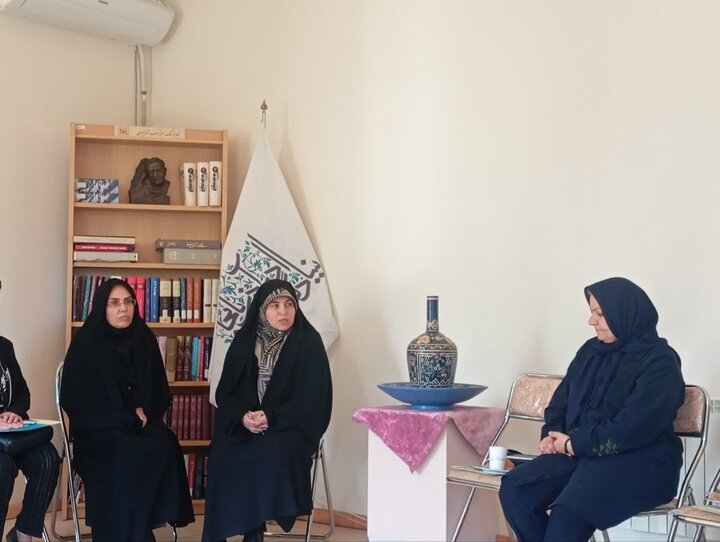 تلاش برای افزایش سهم زنان آذربایجان شرقی در پستهای مدیریتی